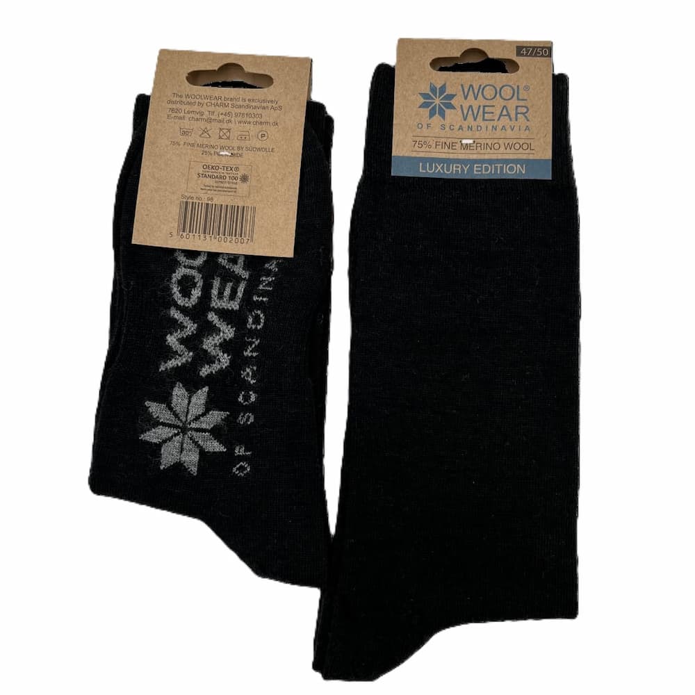 Schwarze Socken aus schöner Merinowolle